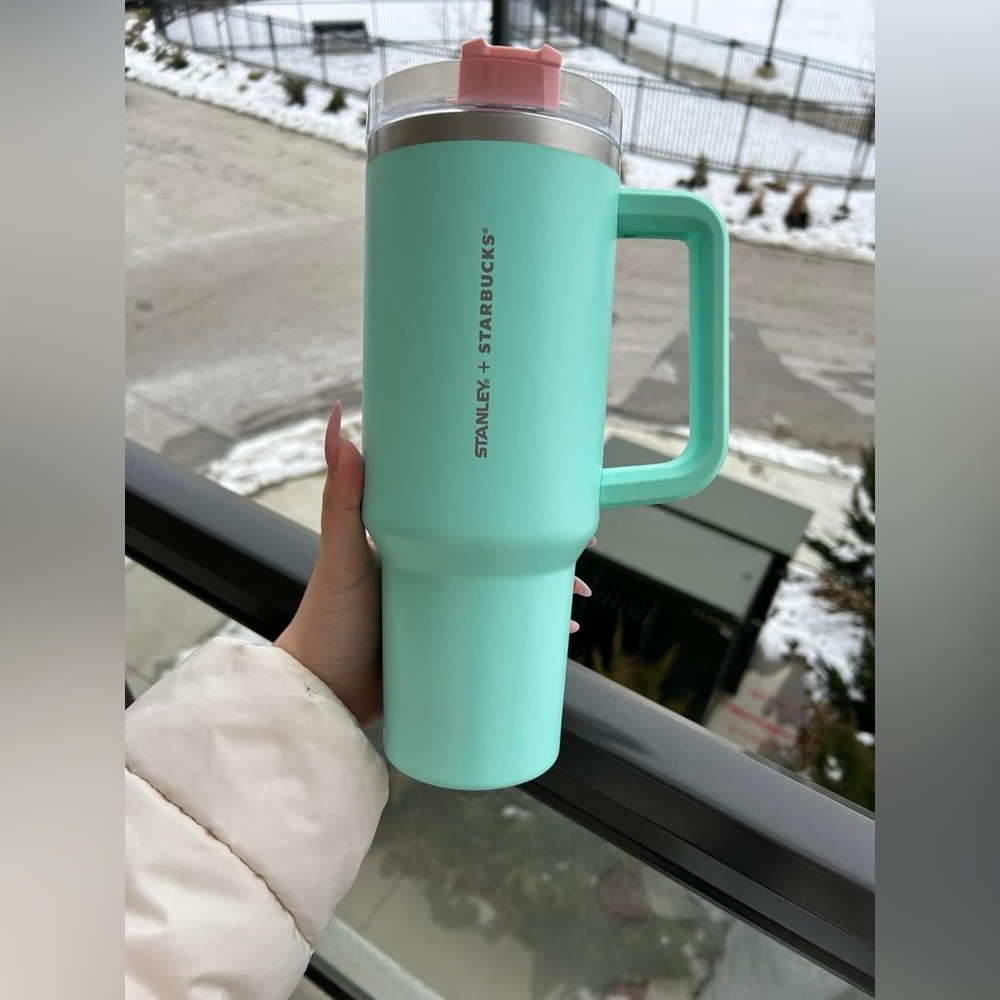 Stanley x Starbucks Thailand Two Tone Mint and Pink 40oz with Boot
